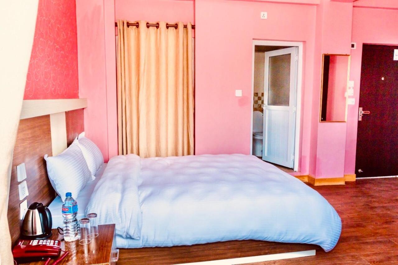 Millennium Blue Hotel Nagarkot Kültér fotó